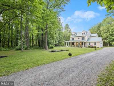 Home For Sale in Aldie, Virginia