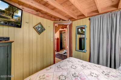 Home For Sale in Paupack, Pennsylvania