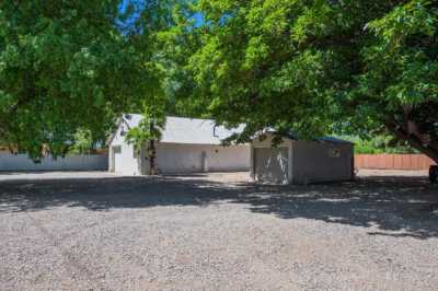 Home For Sale in Los Lunas, New Mexico