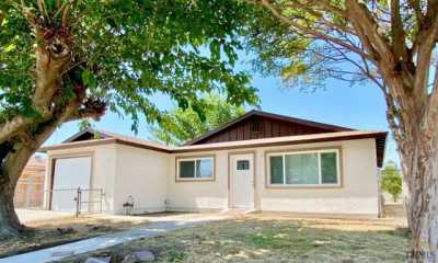 Home For Sale in Wasco, California