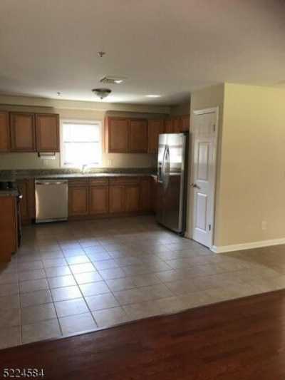 Apartment For Rent in Mountainside, New Jersey