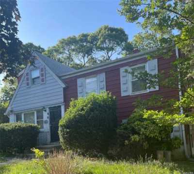 Home For Sale in Roosevelt, New York