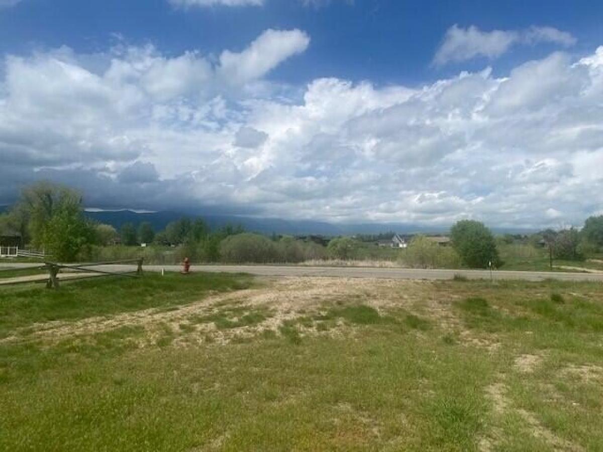 Picture of Residential Land For Sale in Sheridan, Wyoming, United States
