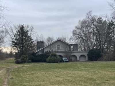 Home For Sale in Hebron, Indiana