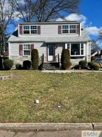 Home For Sale in Middlesex, New Jersey