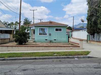 Home For Sale in San Fernando, California
