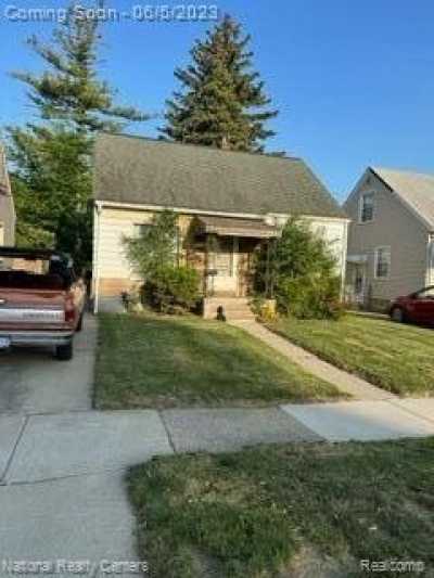 Home For Sale in Hazel Park, Michigan