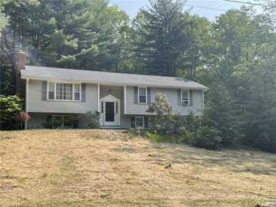 Home For Sale in Granby, Connecticut