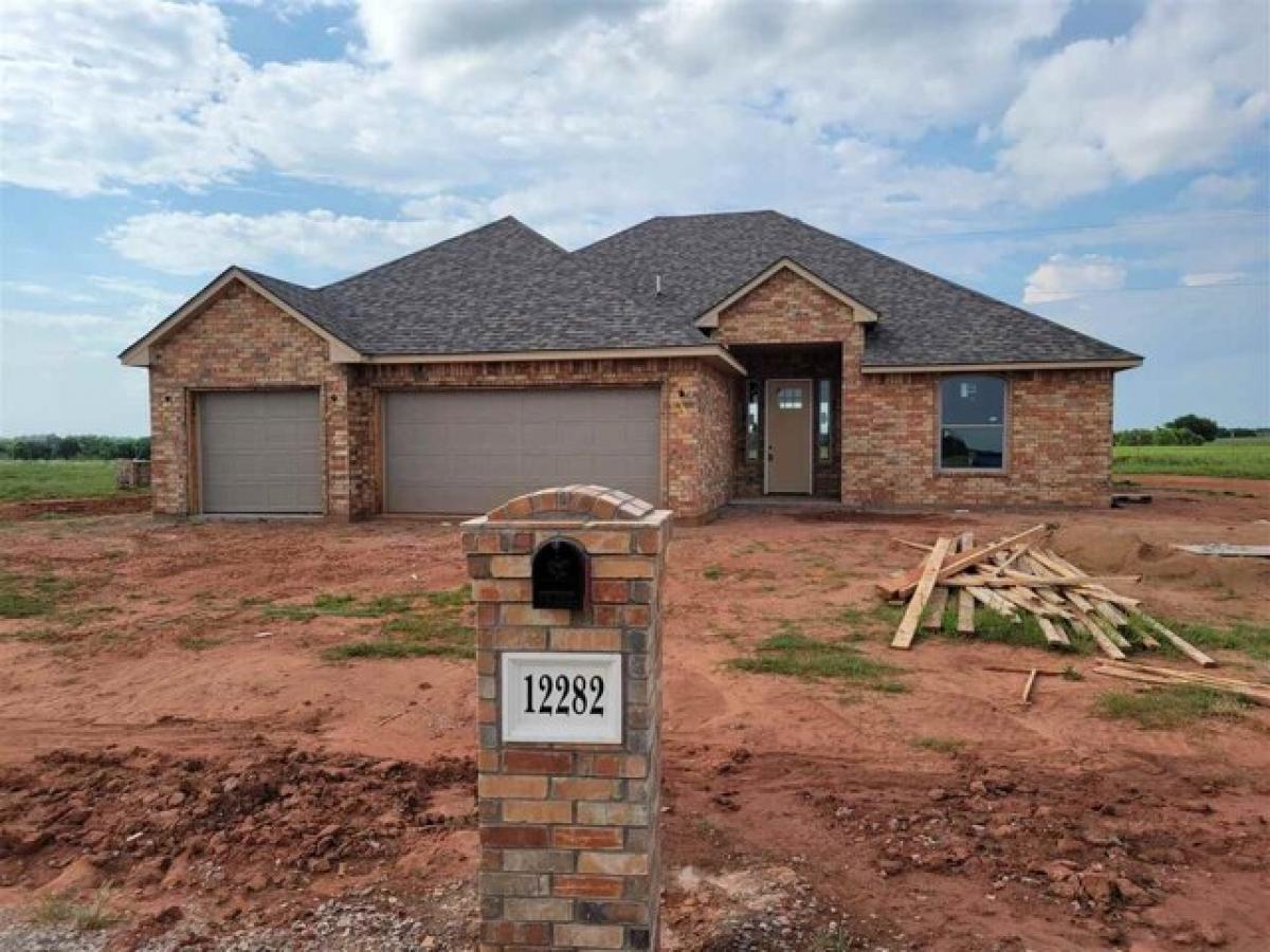 Picture of Home For Sale in Fletcher, Oklahoma, United States