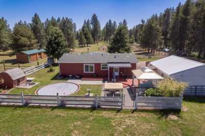 Home For Sale in Chattaroy, Washington