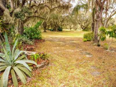 Home For Sale in Frostproof, Florida