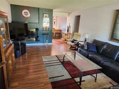 Home For Sale in Fife, Washington