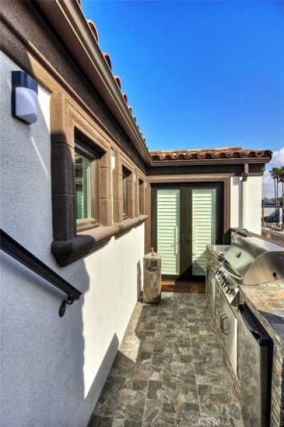 Home For Sale in Newport Beach, California