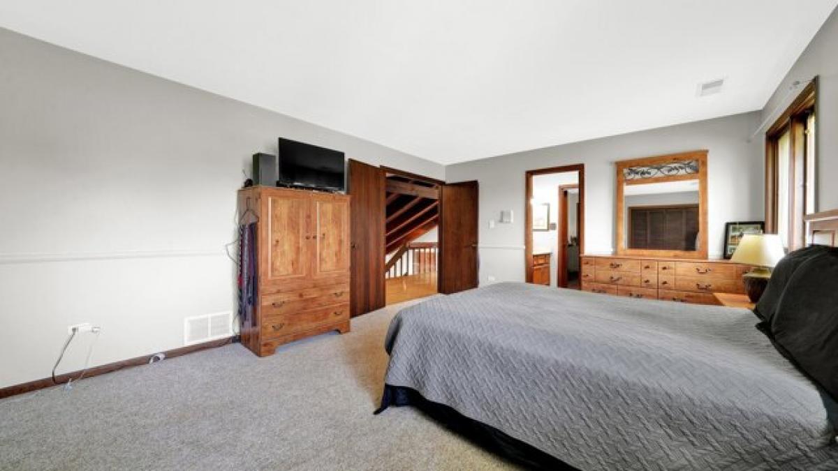 Picture of Home For Sale in Oak Lawn, Illinois, United States
