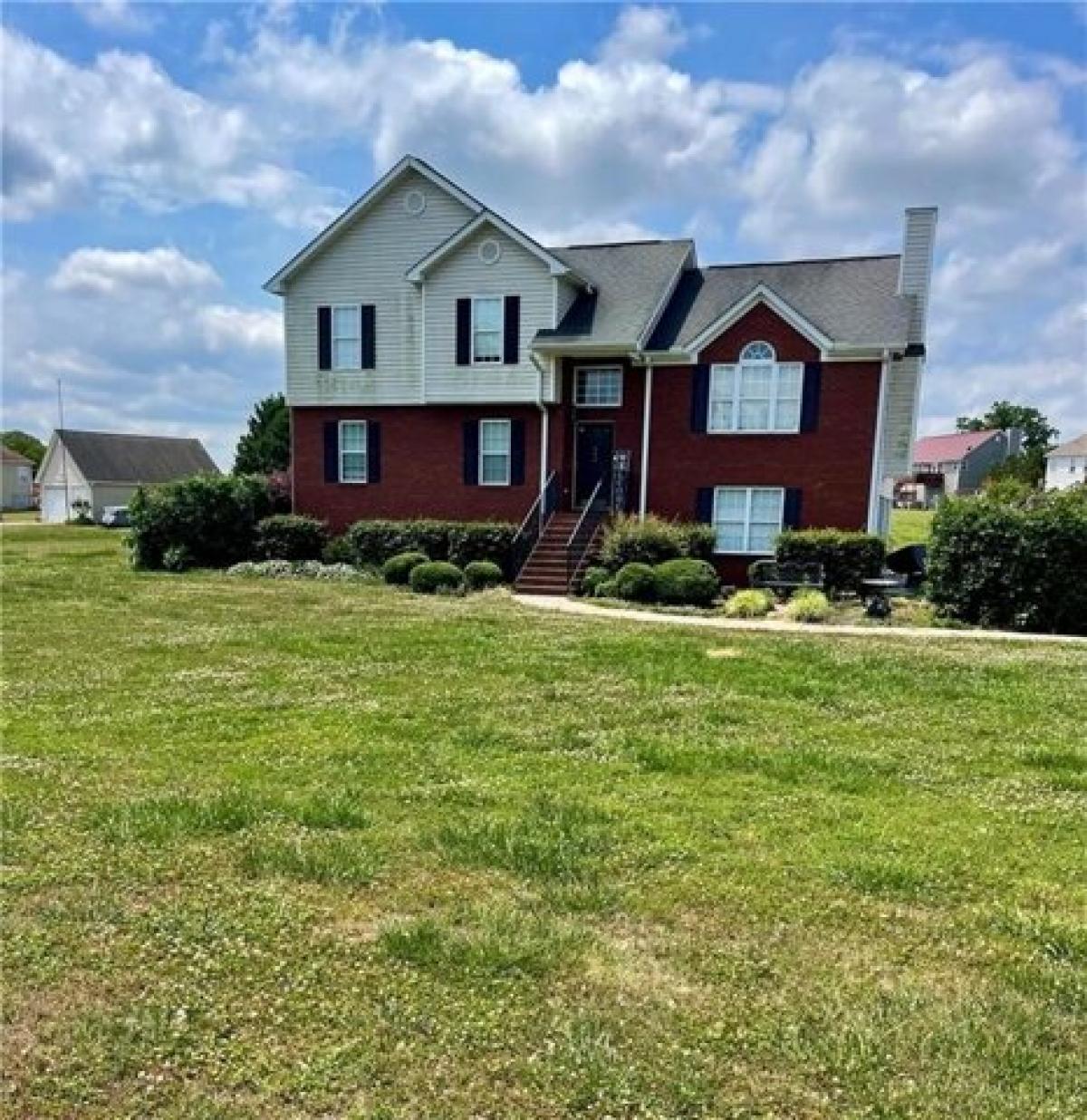 Picture of Home For Sale in Calhoun, Georgia, United States