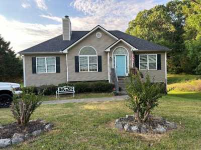 Home For Sale in Adairsville, Georgia
