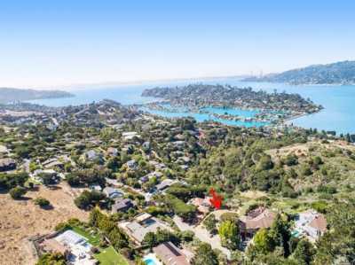 Residential Land For Sale in Tiburon, California