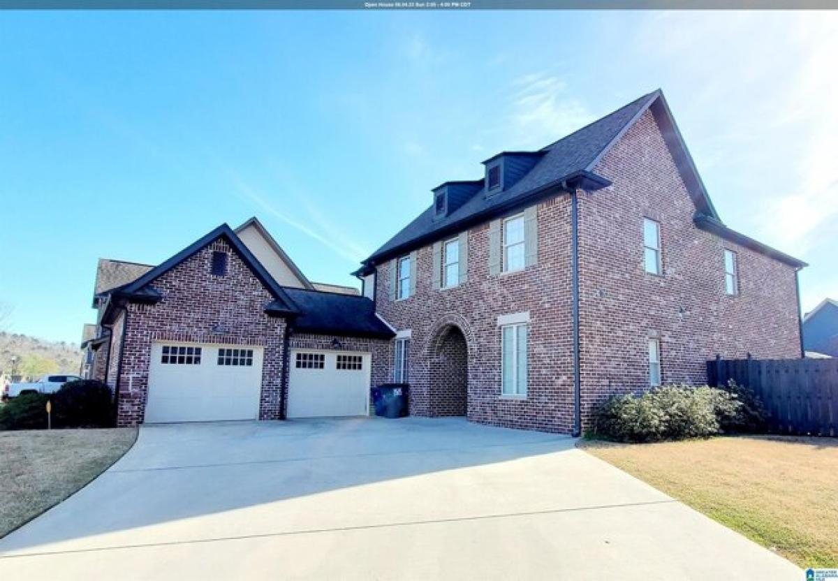 Picture of Home For Sale in Trussville, Alabama, United States