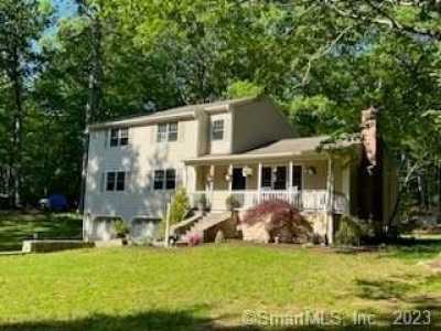 Home For Sale in Monroe, Connecticut