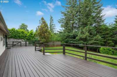 Home For Sale in Troutdale, Oregon