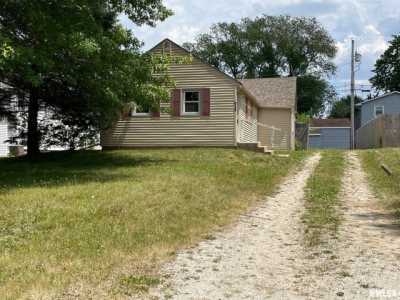 Home For Sale in Colona, Illinois