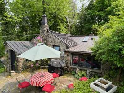Home For Sale in Califon, New Jersey
