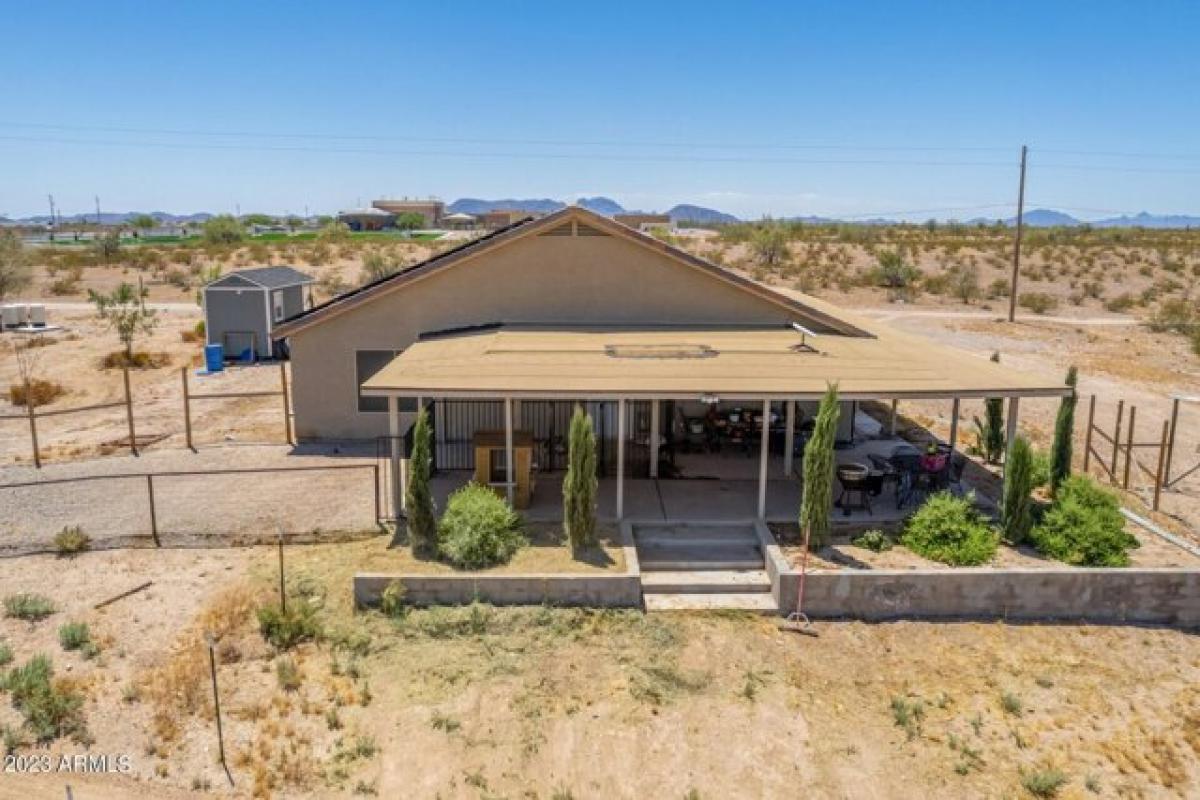 Picture of Home For Sale in Tonopah, Arizona, United States