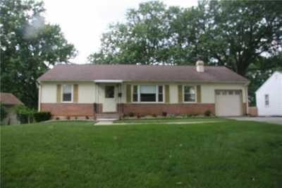 Home For Sale in Gladstone, Missouri