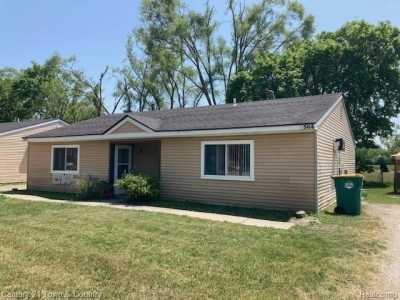 Home For Sale in Ypsilanti, Michigan