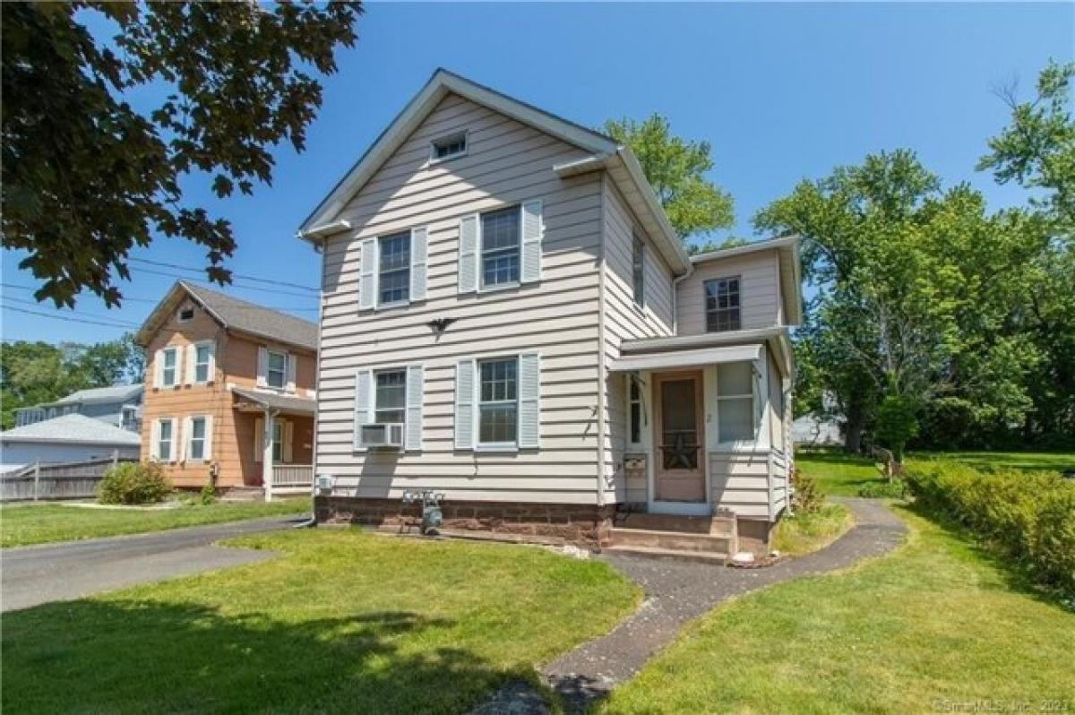 Picture of Home For Sale in Middletown, Connecticut, United States