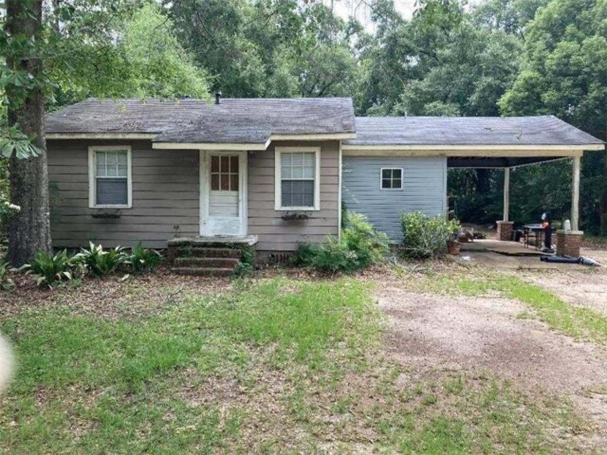 Picture of Home For Sale in Satsuma, Alabama, United States