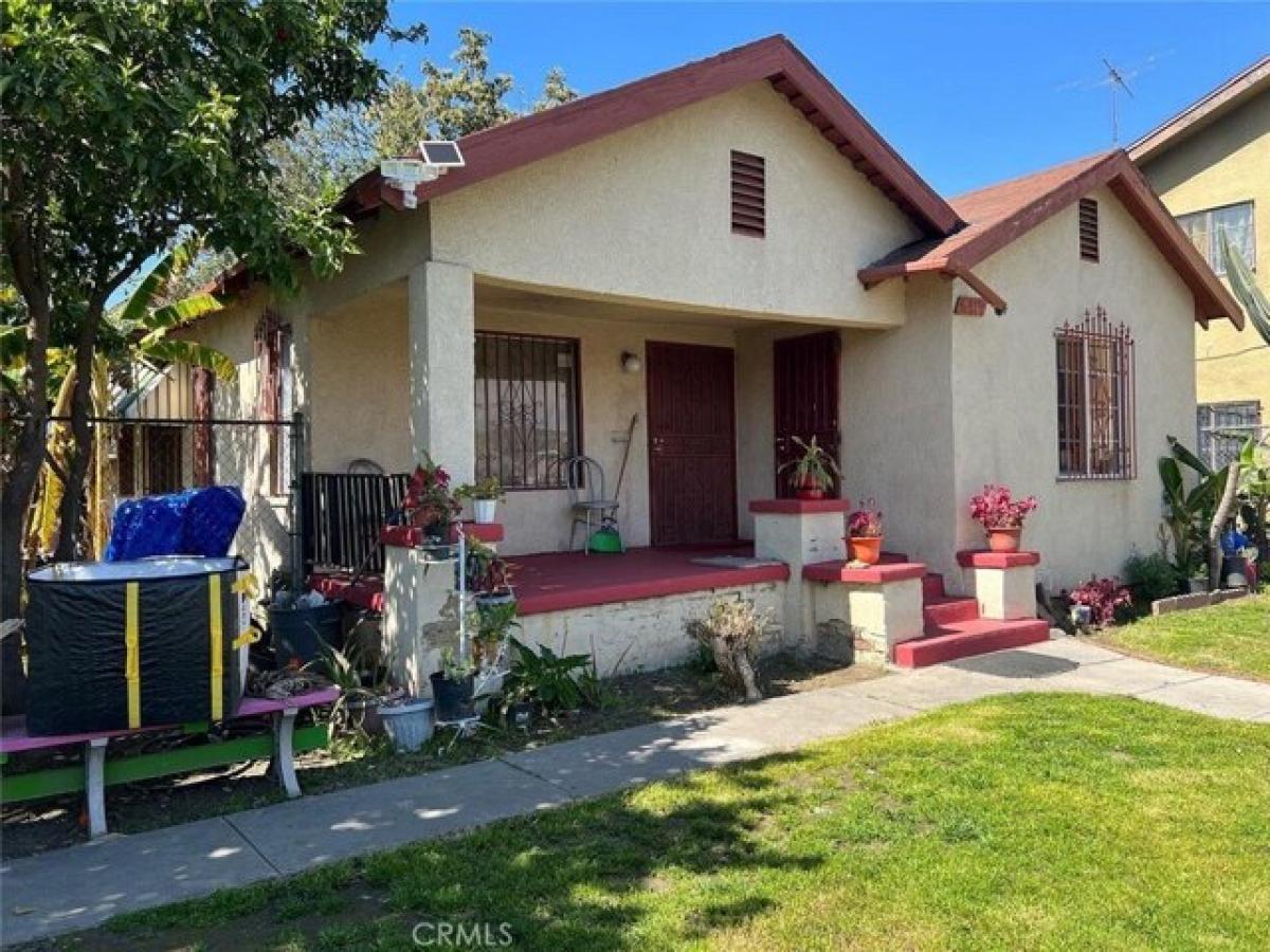 Picture of Home For Sale in Huntington Park, California, United States