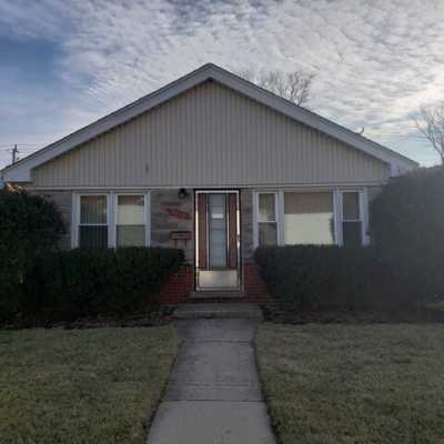 Home For Sale in Bellwood, Illinois