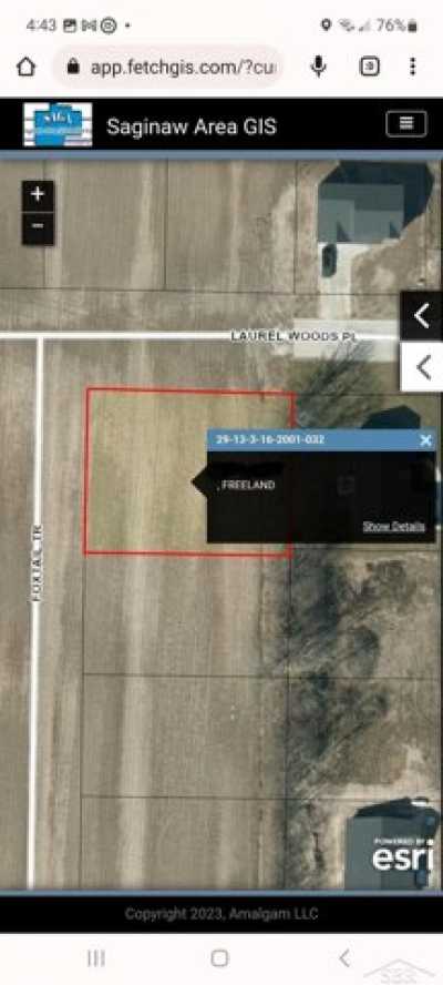 Residential Land For Sale in Freeland, Michigan