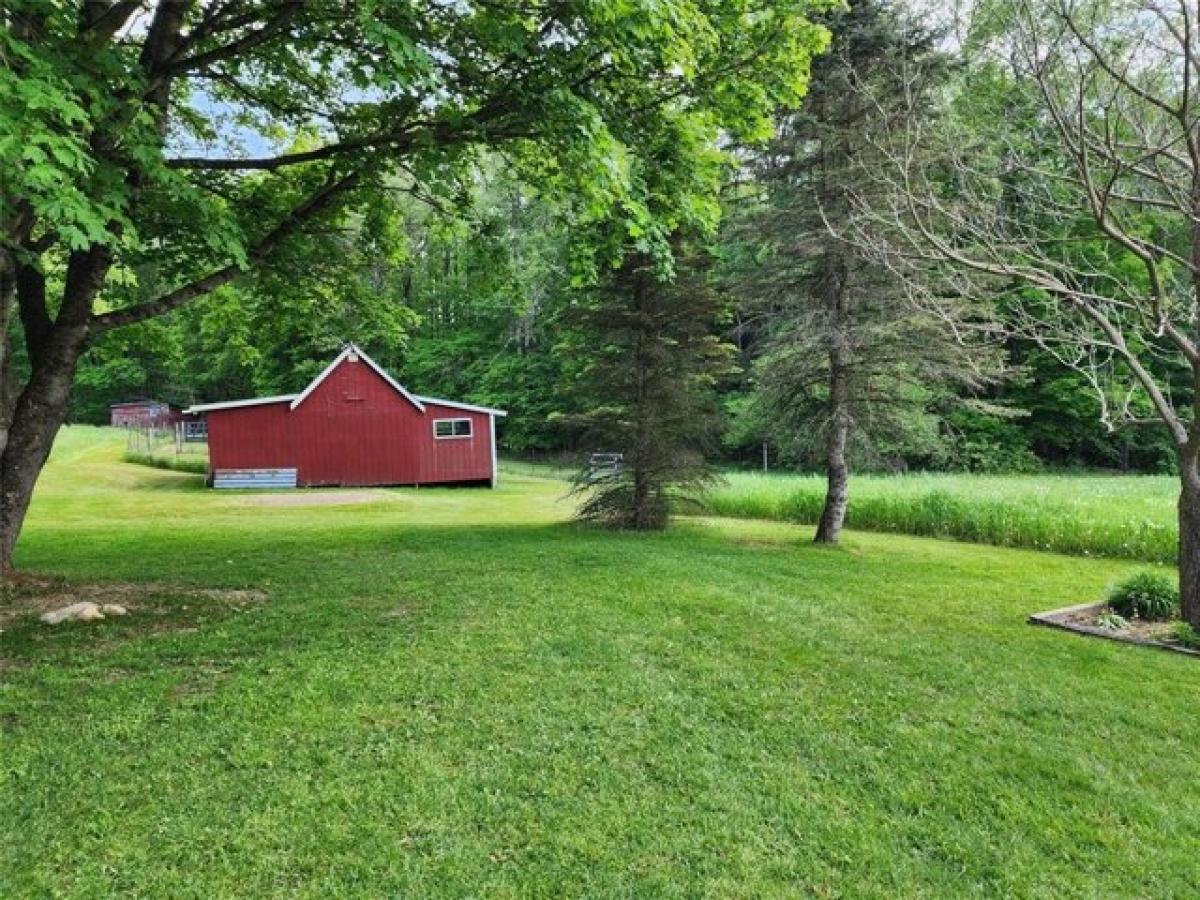 Picture of Home For Sale in McDonough, New York, United States