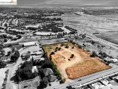 Residential Land For Sale in Oakley, California