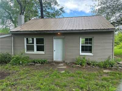 Home For Rent in Modena, New York
