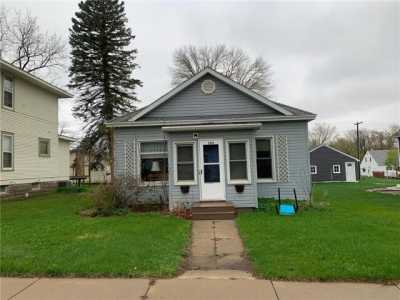Home For Sale in Hendricks, Minnesota