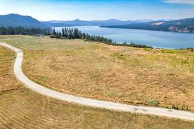 Residential Land For Sale in Hunters, Washington