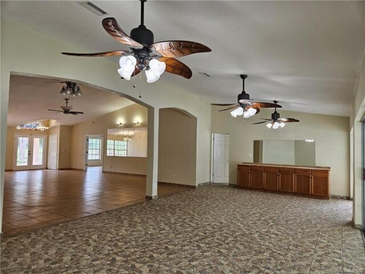 Picture of Home For Sale in Inglis, Florida, United States