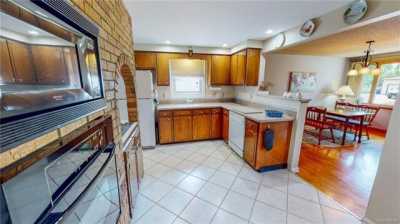 Home For Sale in West Seneca, New York