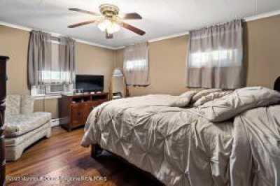 Home For Sale in Union Beach, New Jersey