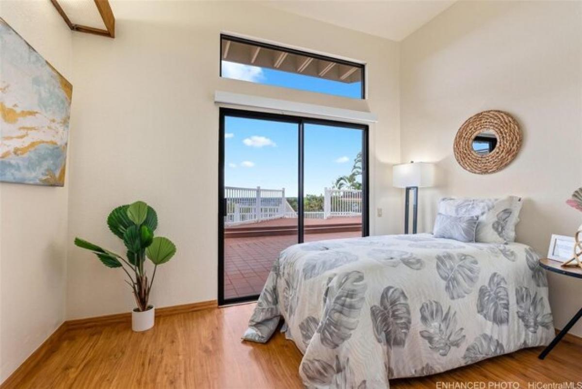 Picture of Home For Sale in Aiea, Hawaii, United States