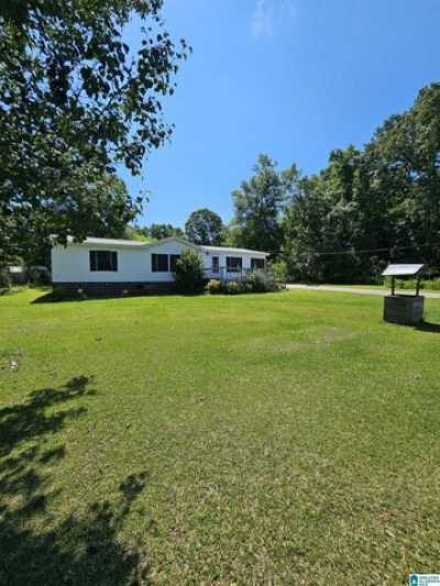 Home For Sale in Leeds, Alabama