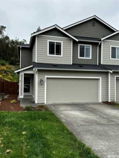 Home For Sale in Dupont, Washington