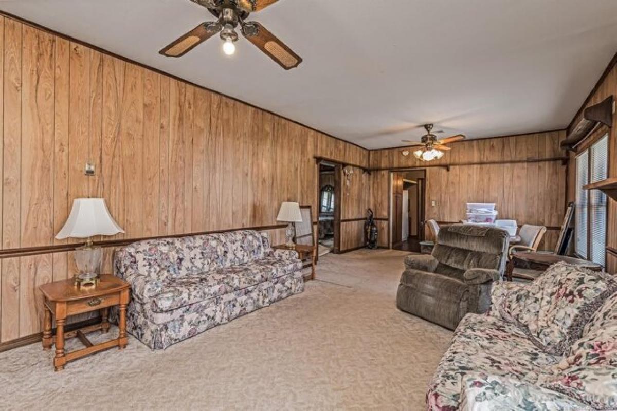 Picture of Home For Sale in Sperry, Oklahoma, United States