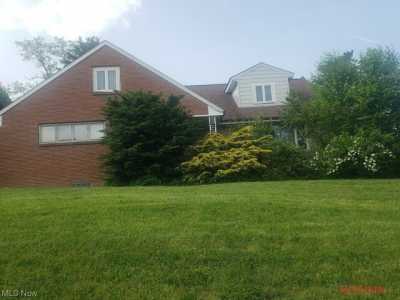 Home For Sale in Shadyside, Ohio