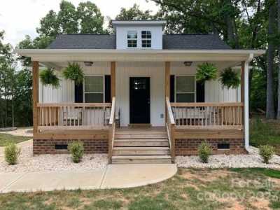 Home For Sale in McConnells, South Carolina