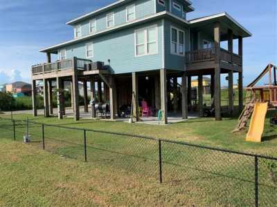 Home For Sale in Crystal Beach, Texas