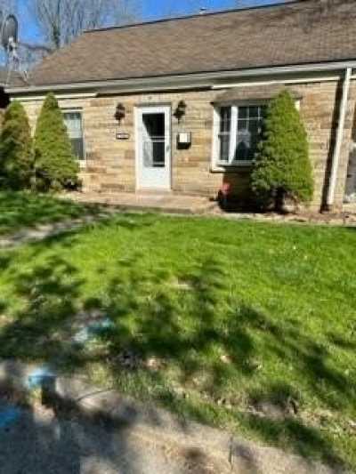 Home For Sale in Aliquippa, Pennsylvania